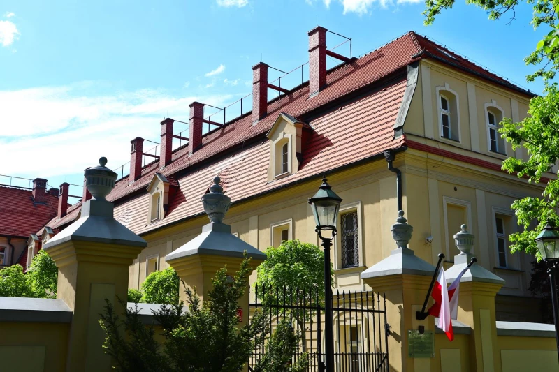 Sąd Rejonowy w Rybniku mieści się w dawnym zamku piastowskim
